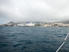 Funchal mit Kreuzfahrtschiffen